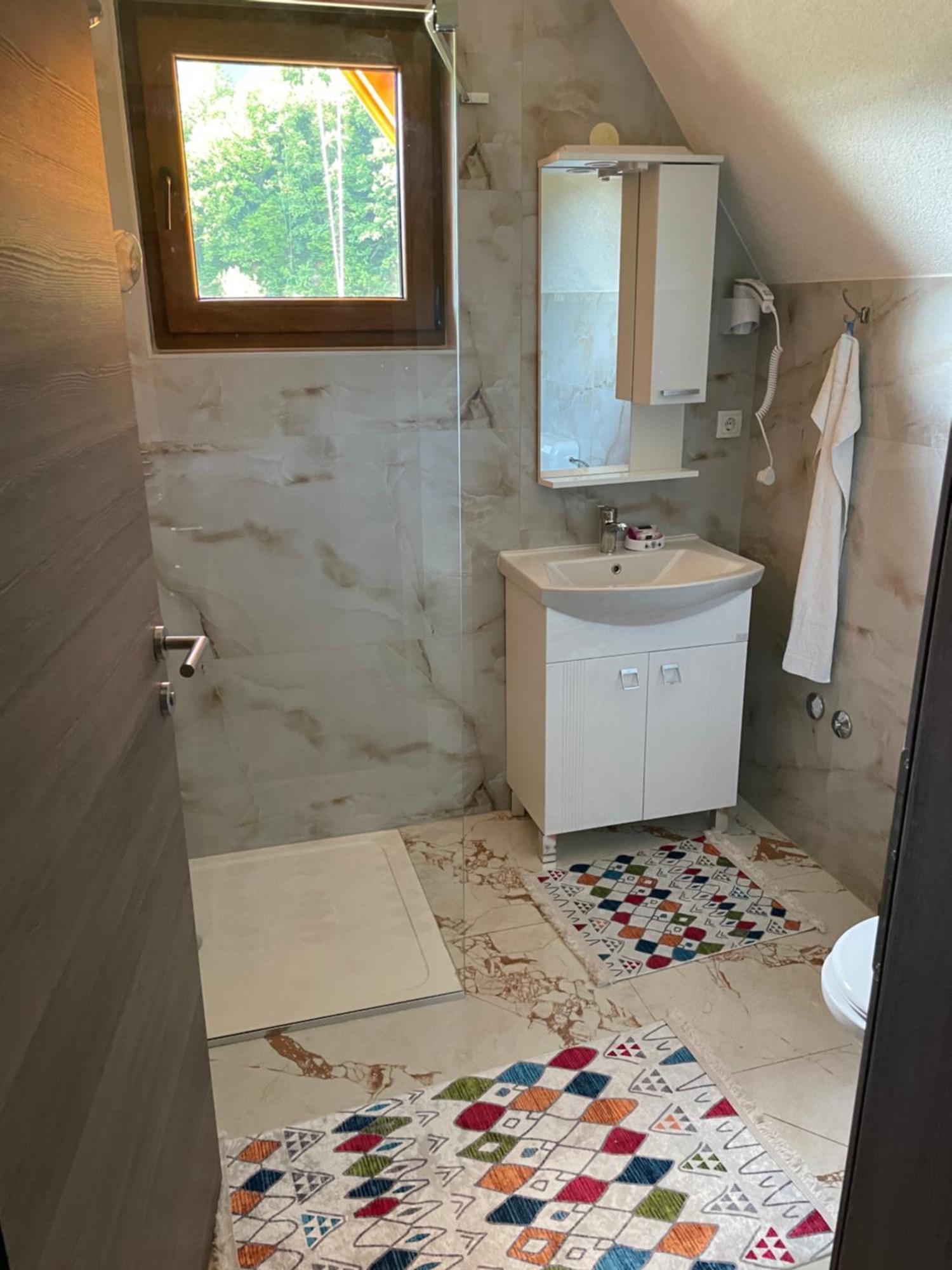 Bungalow House - 5 Rooms Zolaci Екстер'єр фото